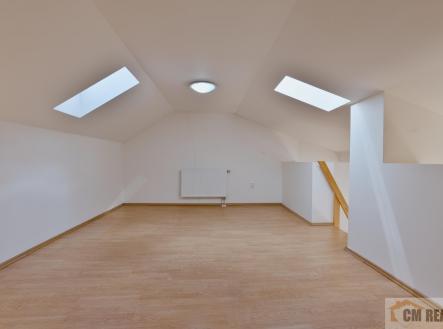 Pronájem bytu, 2+kk, 72 m²