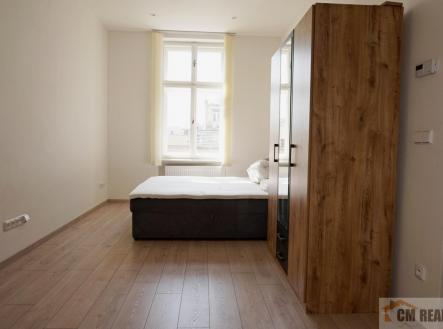 Pronájem bytu, 1+1, 43 m²