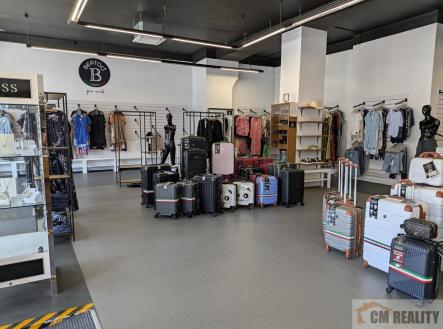 Pronájem obchodní prostory, 198 m²