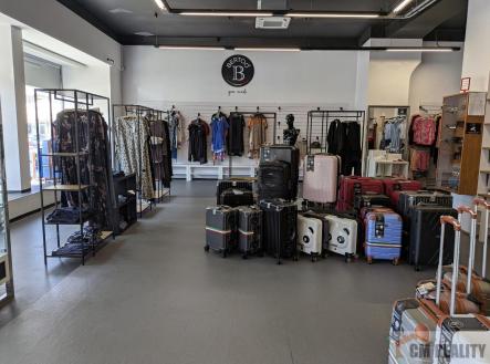 Pronájem obchodní prostory, 198 m²