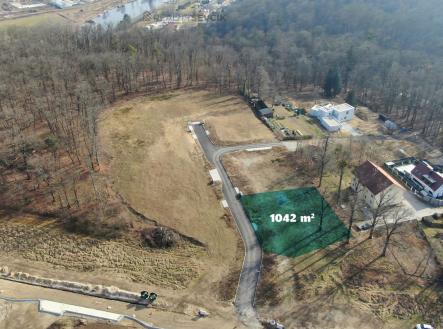 Prodej pozemku pro bydlení, 1 042 m²