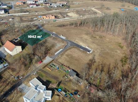 Prodej pozemku pro bydlení, 1 042 m²