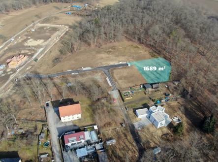 Prodej pozemku pro bydlení, 1 689 m²