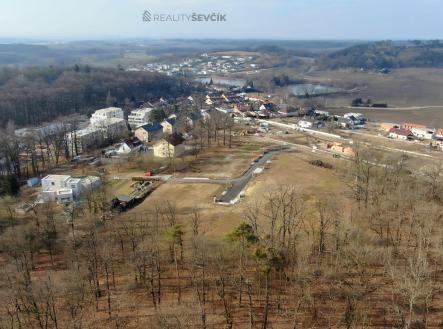 Prodej pozemku pro bydlení, 1 050 m²