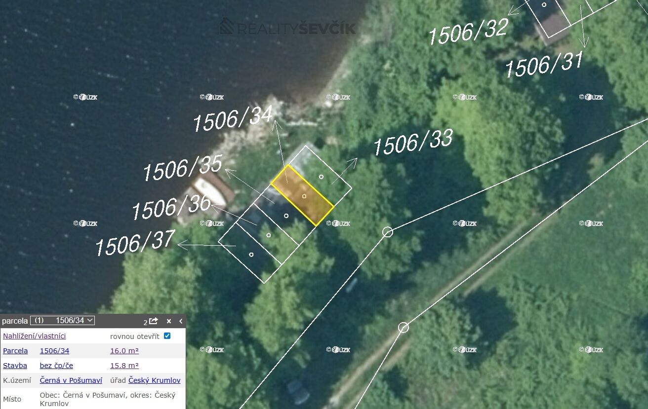 Prodej dřevěné loděnice na břehu Lipna – Radslav, Černá v Pošumaví