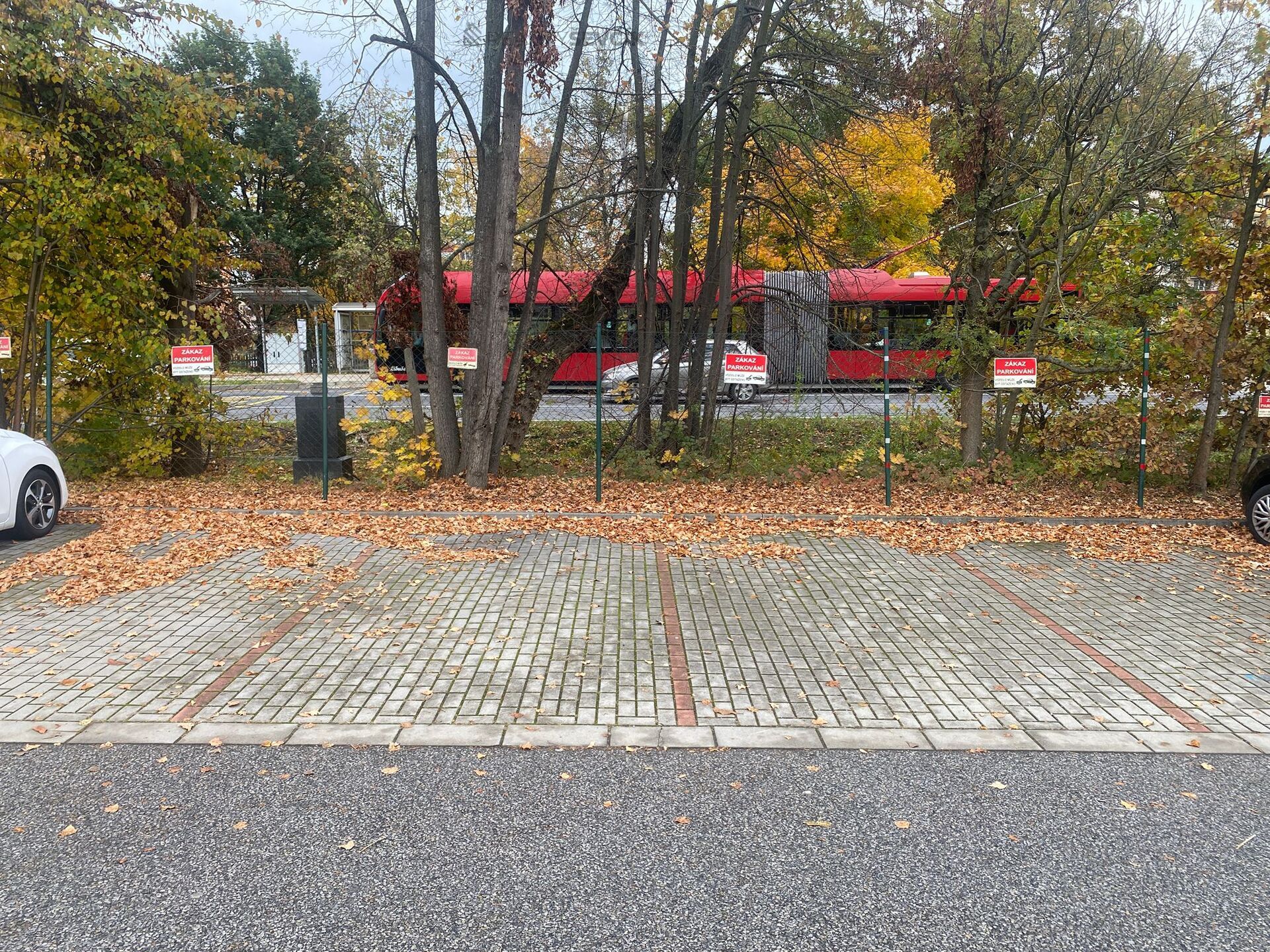 Prodej venkovního parkovacího stání na sídlišti Vltava v Českých Budějovicích