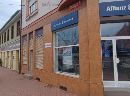 Pronájem obchodní prostor