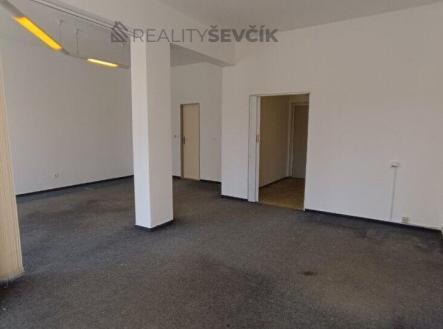 Pronájem obchodní prostor