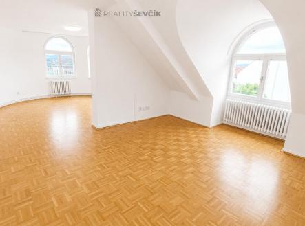 Pronájem bytu, 3+kk, 90 m²