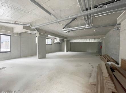 Pronájem obchodní prostor, 165 m²