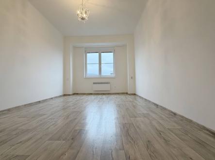 Pronájem bytu, 1+kk, 27 m²