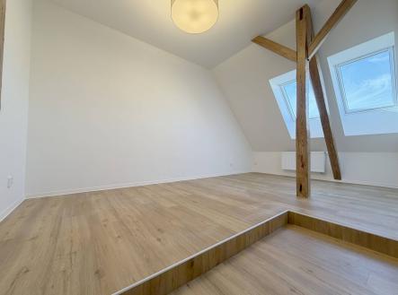 Pronájem bytu, 4+kk, 91 m²