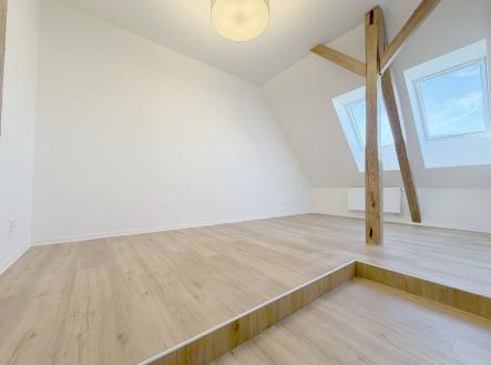 Pronájem bytu, 4+kk, 91 m²