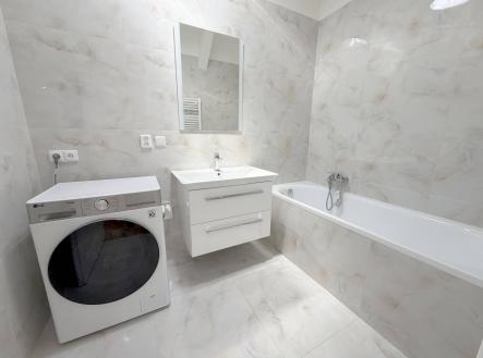 Pronájem bytu, 4+kk, 91 m²