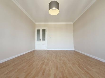 Pronájem bytu, 1+1, 52 m²