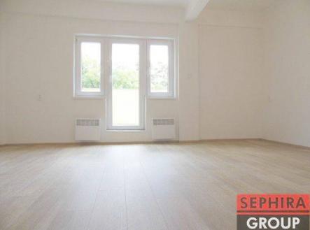 Pronájem bytu, 3+kk, 84 m²