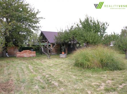 Prodej pozemku, zahrada, 400 m² obrázek