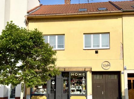 Prodej - dům/vila, 260 m²