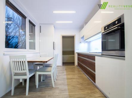 Pronájem bytu, 3+1, 74 m²