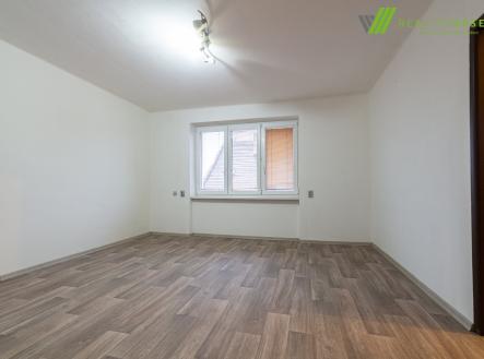 Pronájem bytu, 3+kk, 66 m²