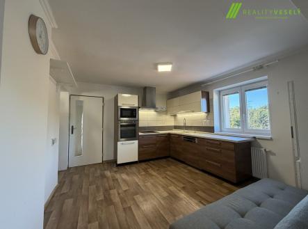 Pronájem bytu, 3+1, 85 m²