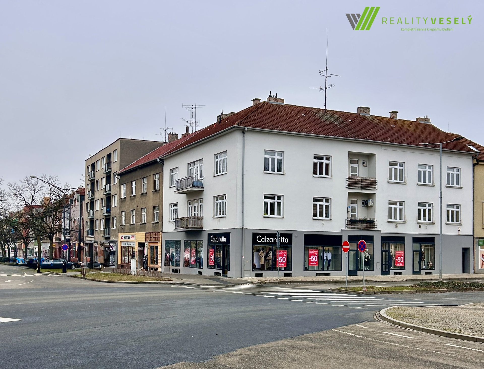 9C08FE2C-BA96-4877-A9A5-BC47B586DCA8_1_201_a