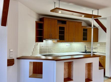 Pronájem bytu, 2+kk, 75 m²