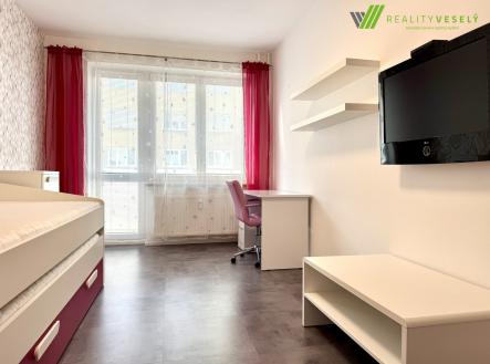 Pronájem bytu, 3+kk, 66 m²