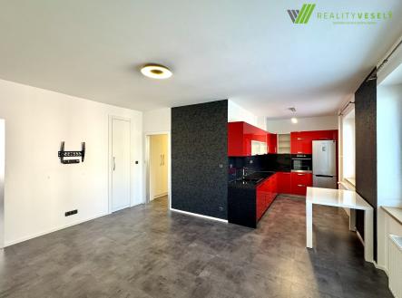 Pronájem bytu, 3+kk, 66 m²