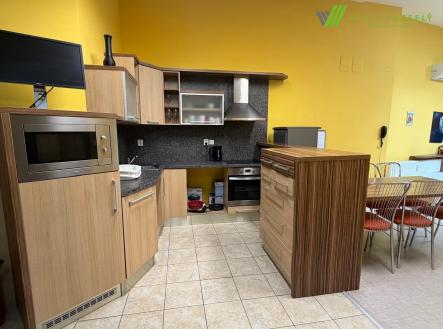 Pronájem bytu, 3+kk, 82 m²