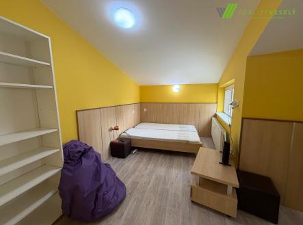 Pronájem bytu, 3+kk, 82 m²