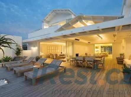 Prodej kanceláře, 340 m²