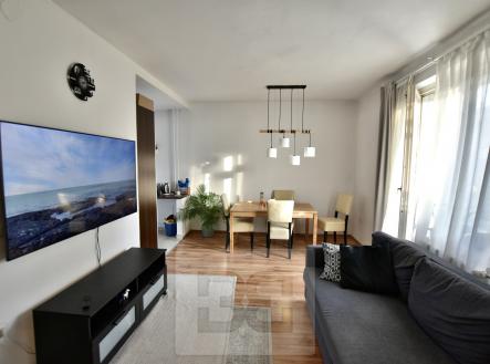 Pronájem bytu, 3+kk, 67 m² obrázek