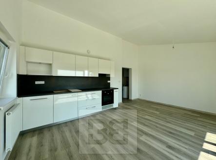 Pronájem bytu, 2+kk, 74 m²