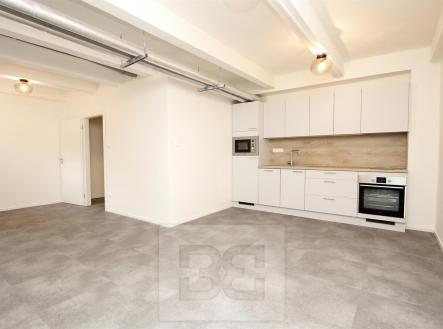 Pronájem bytu, 1+kk, 40 m²