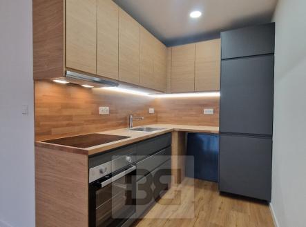 Pronájem bytu, 2+kk, 43 m²