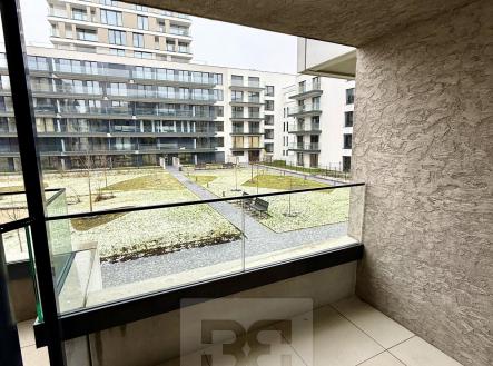 Pronájem bytu, 2+kk, 66 m²