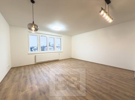 Pronájem bytu, 1+kk, 37 m²