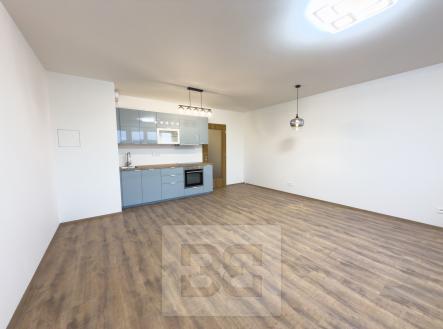 Pronájem bytu, 1+kk, 37 m² obrázek