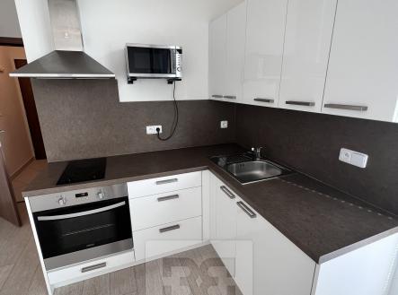 Pronájem bytu, 1+kk, 34 m²