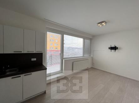 Pronájem bytu, 1+kk, 34 m²