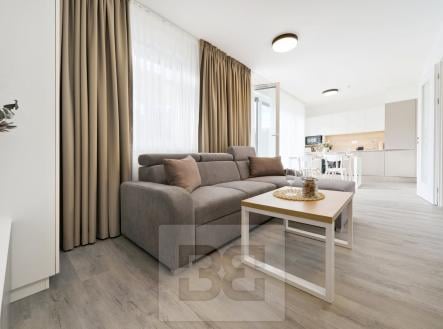 Pronájem bytu, 1+kk, 37 m²