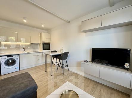 Pronájem bytu, 1+kk, 30 m² obrázek