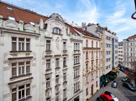 Prodej - kanceláře, 158 m²