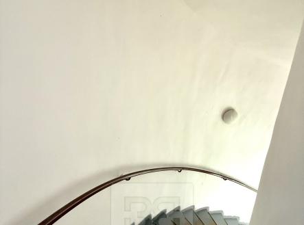 Prodej nájemního domu, 657 m²