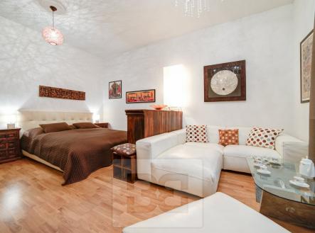 Pronájem bytu, 1+1, 42 m²