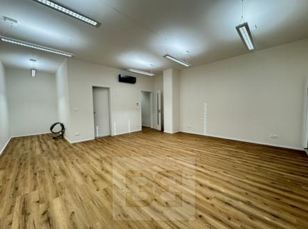 Pronájem kanceláře, 50 m²