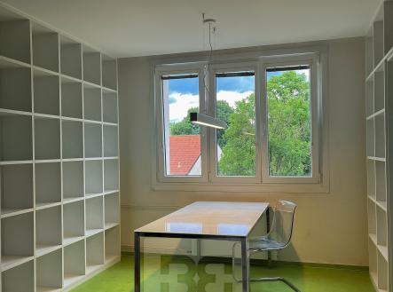 Pronájem bytu, 2+1, 58 m²