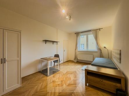 Pronájem bytu, 1+kk, 28 m²