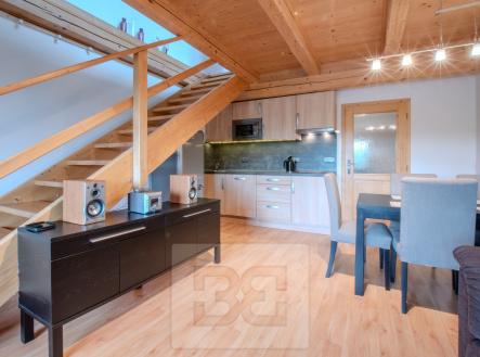 Pronájem bytu, 3+kk, 74 m²